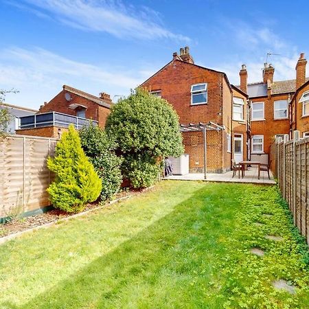 Spacious 2Bd Apartment Cricklewood London Exterior photo